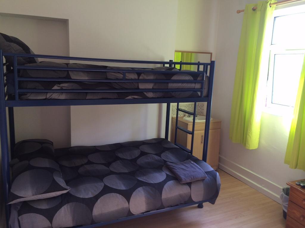 The Kingscliffe Guesthouse マンチェスター 部屋 写真