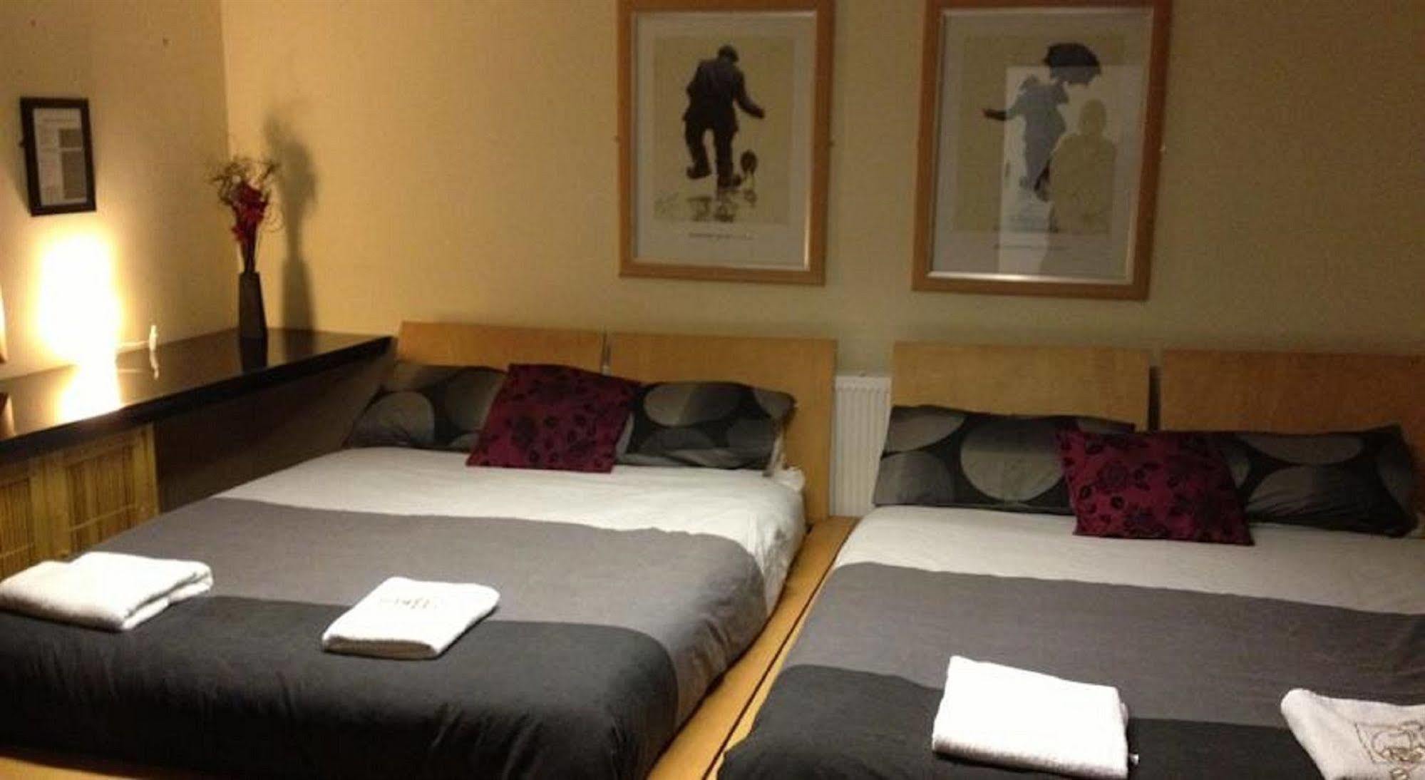 The Kingscliffe Guesthouse マンチェスター エクステリア 写真