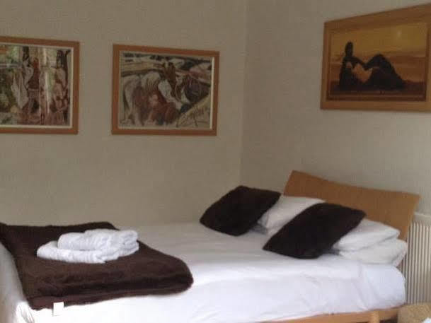 The Kingscliffe Guesthouse マンチェスター エクステリア 写真